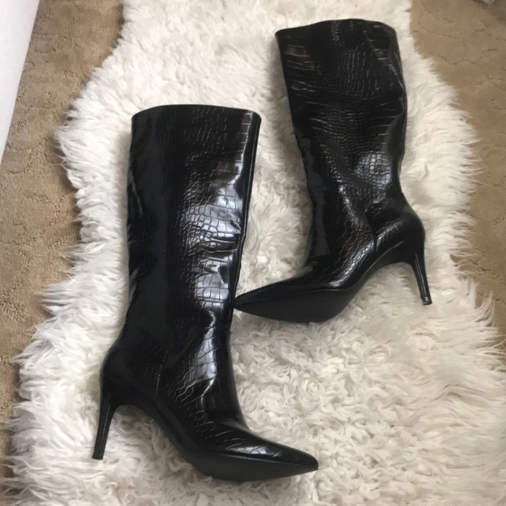 NEW Steve Madden Black Croc-Embossed Heeled Boots